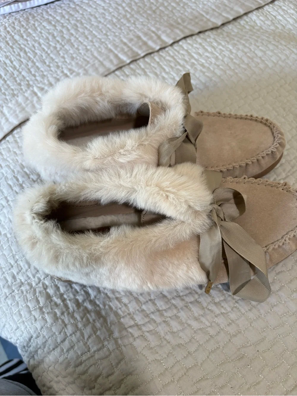 Tory Burch Cream Faux-Fur Moccasin Slippers with Bow